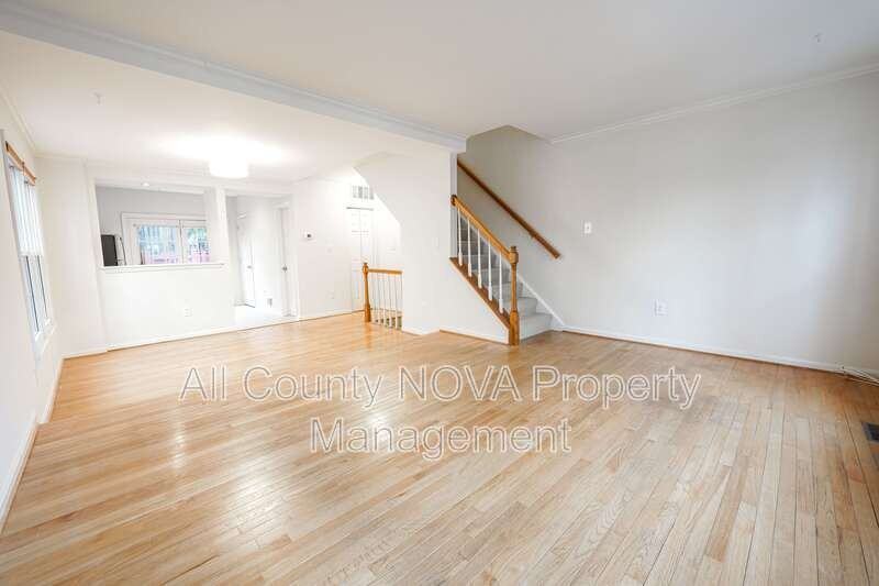 6150 Glen Eagles Ct #31 - Photo 3 of 25