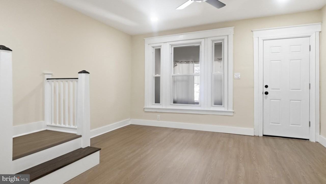 5981 N 21st St - Photo 4 of 27