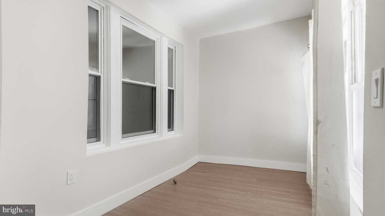 5981 N 21st St - Photo 5 of 27