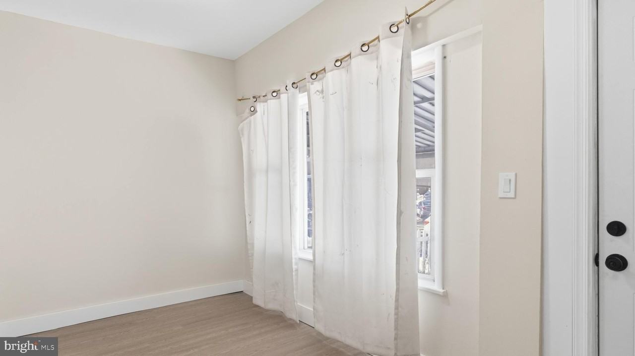 5981 N 21st St - Photo 6 of 27