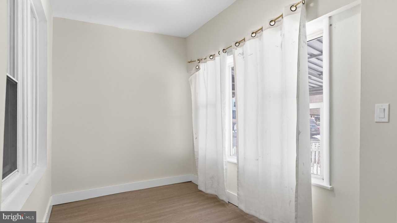 5981 N 21st St - Photo 7 of 27