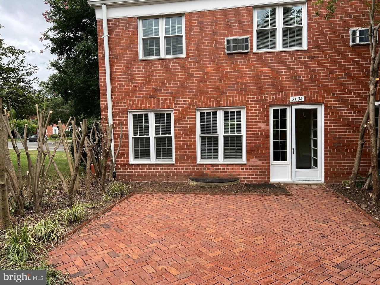 3134 Martha Custis Dr - Photo 3 of 31