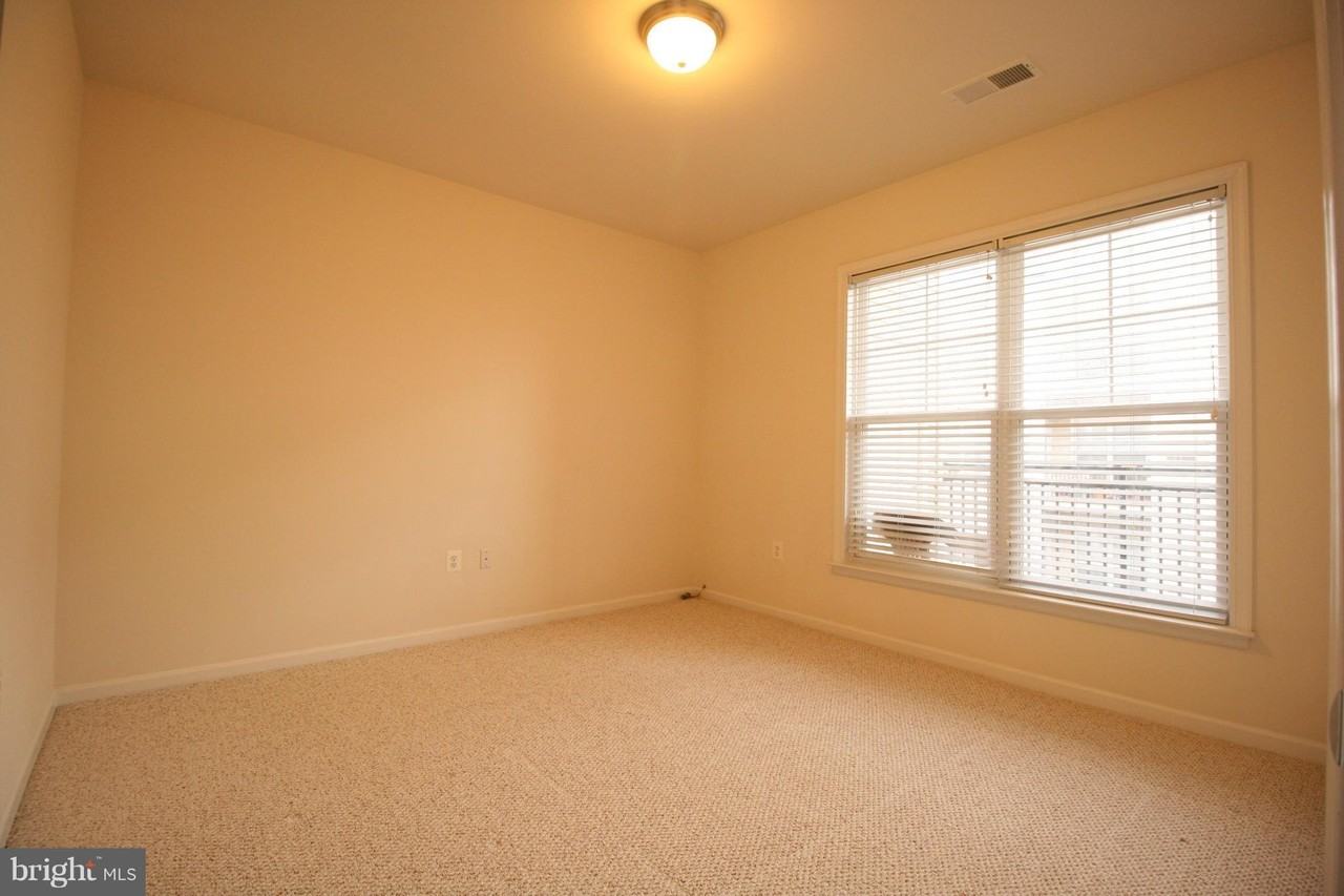 3810 Lightfoot St Unit 308 - Photo 4 of 30