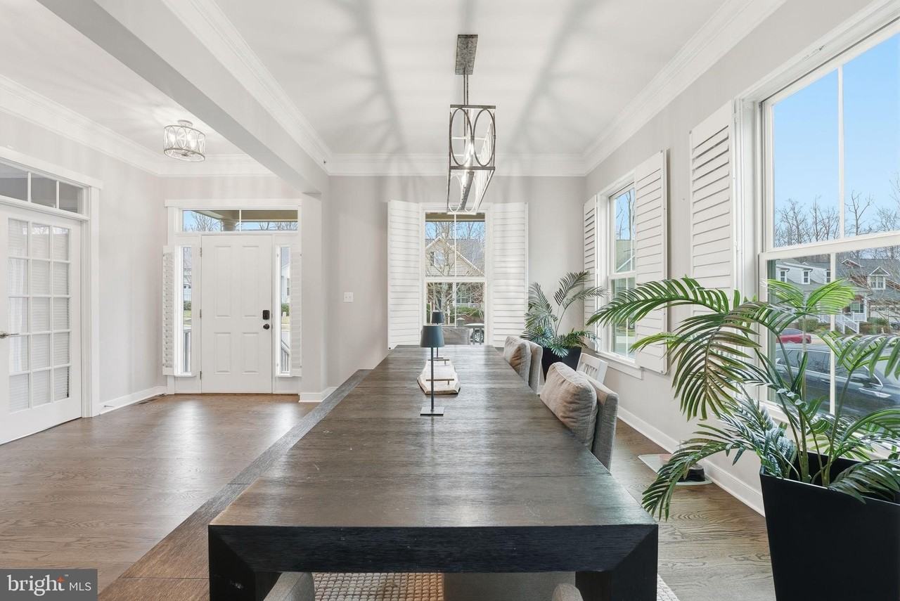 17072 Silver Arrow Dr - Photo 5 of 45