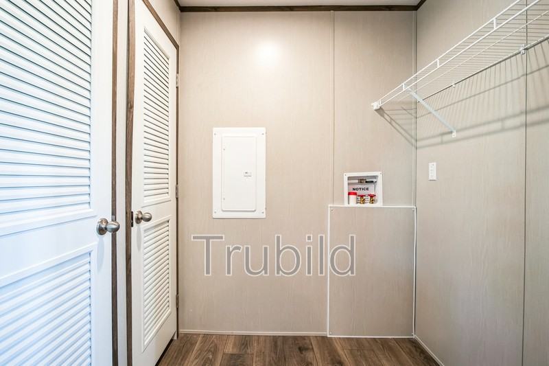 1915 Cardell Rd - Photo 4 of 6