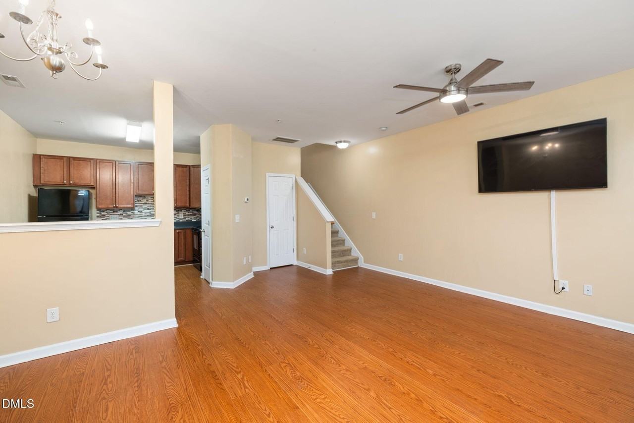 401 Coalinga Ln #108 - Photo 4 of 28