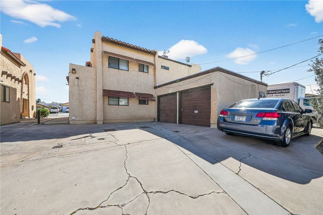 3659 Wendell Ave Apt C - Photo 2 of 18