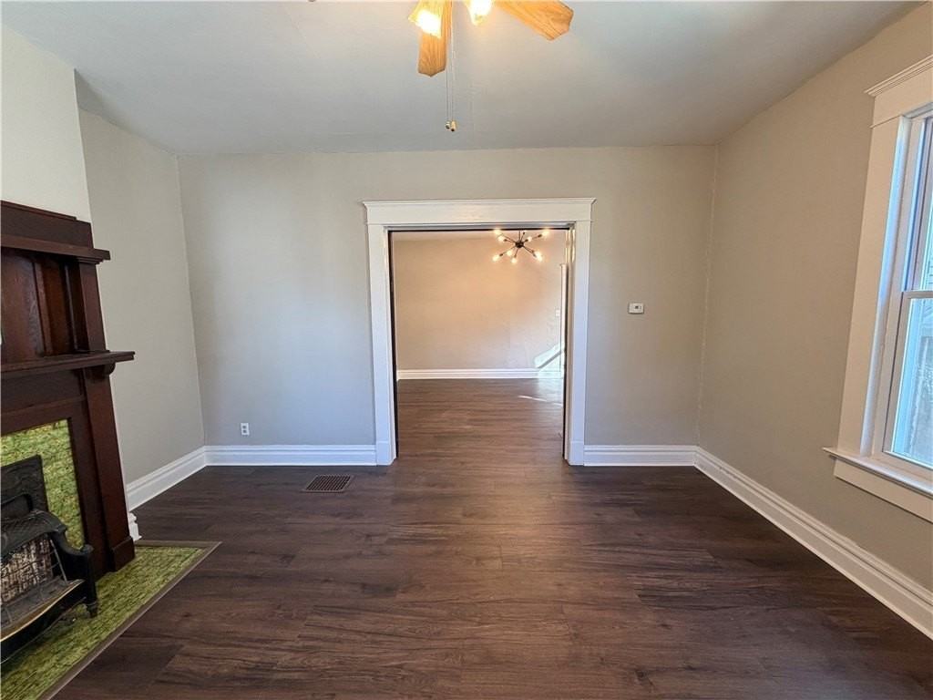 139 Park Ave #1-2 - Photo 5 of 23