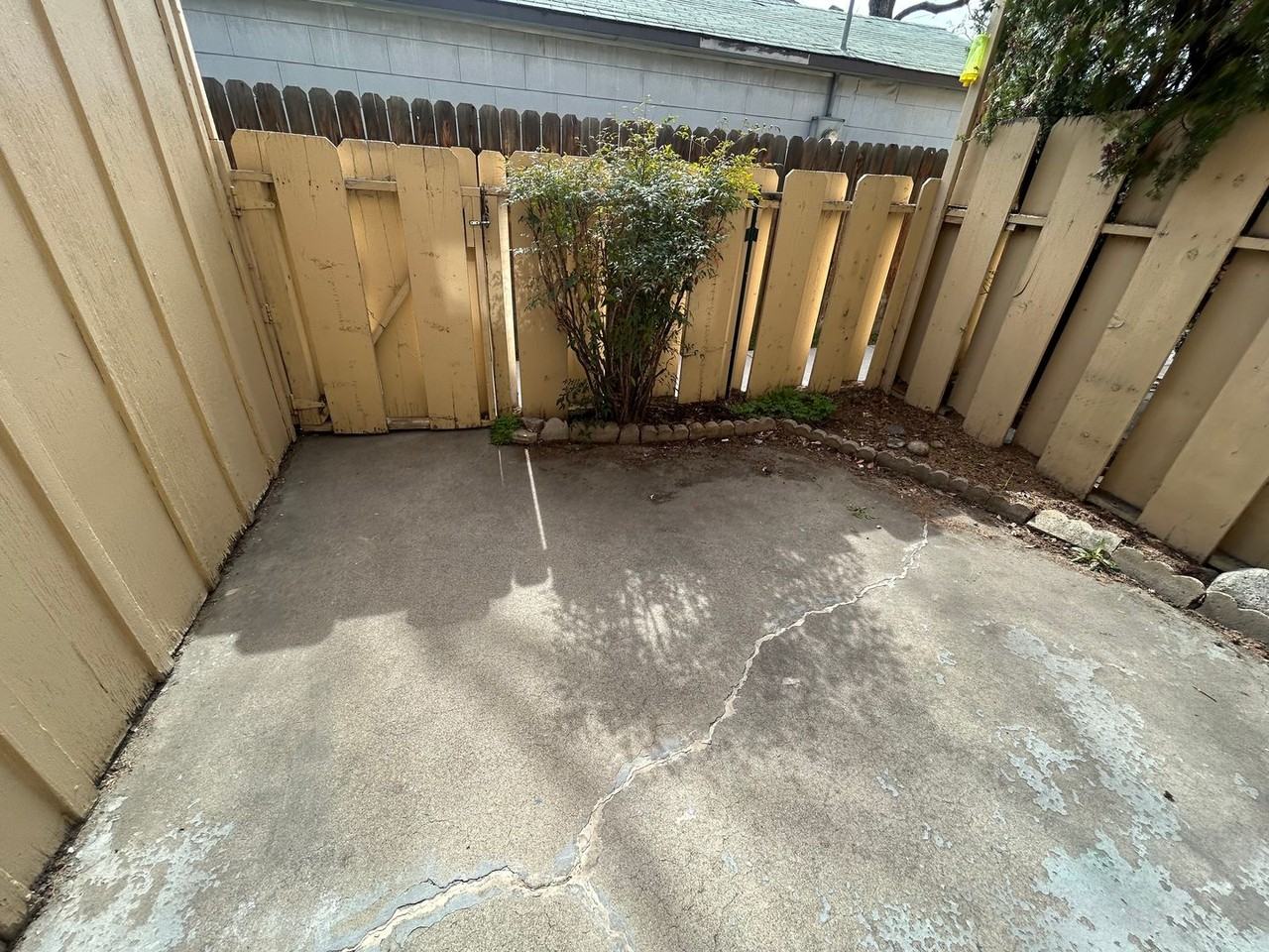 60 Keystone Ave - Photo 7 of 19