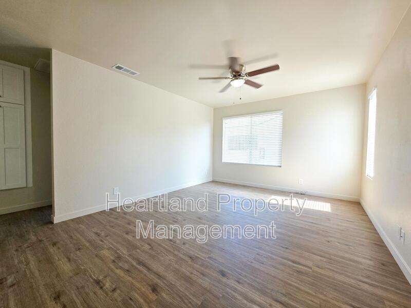 800 S Anza St #13 - Photo 2 of 9