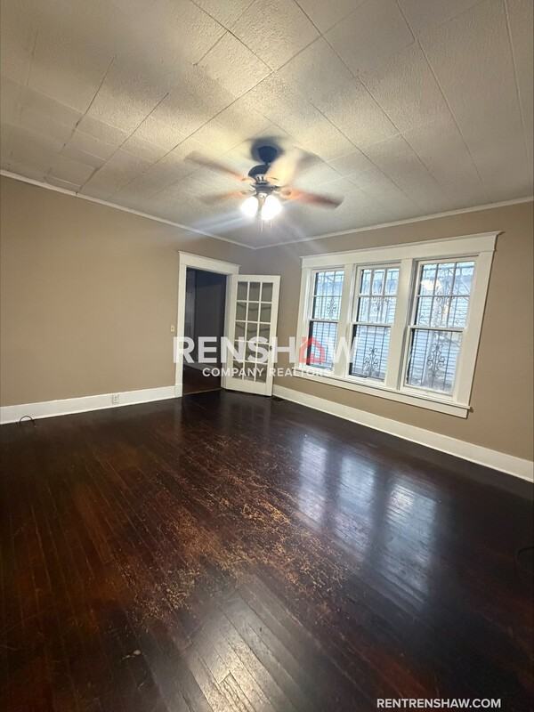 208 N Fairgrounds St - Photo 6 of 32