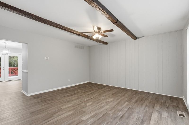 8870 Pennsbury Pl - Photo 2 of 21