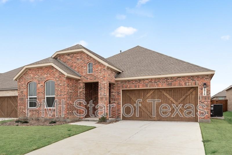 2416 Conroe Rd - Photo 3 of 30