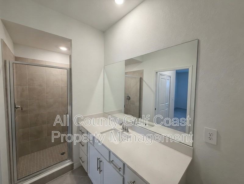 19140 Scallop Loop #403 - Photo 5 of 20