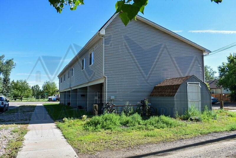 802 Canby St - Photo 2 of 11