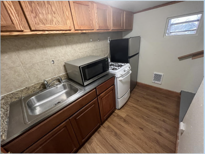 821 Broadway #4 - Photo 2 of 12