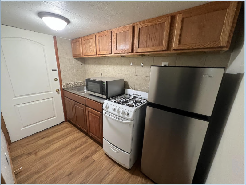 821 Broadway #4 - Photo 3 of 12