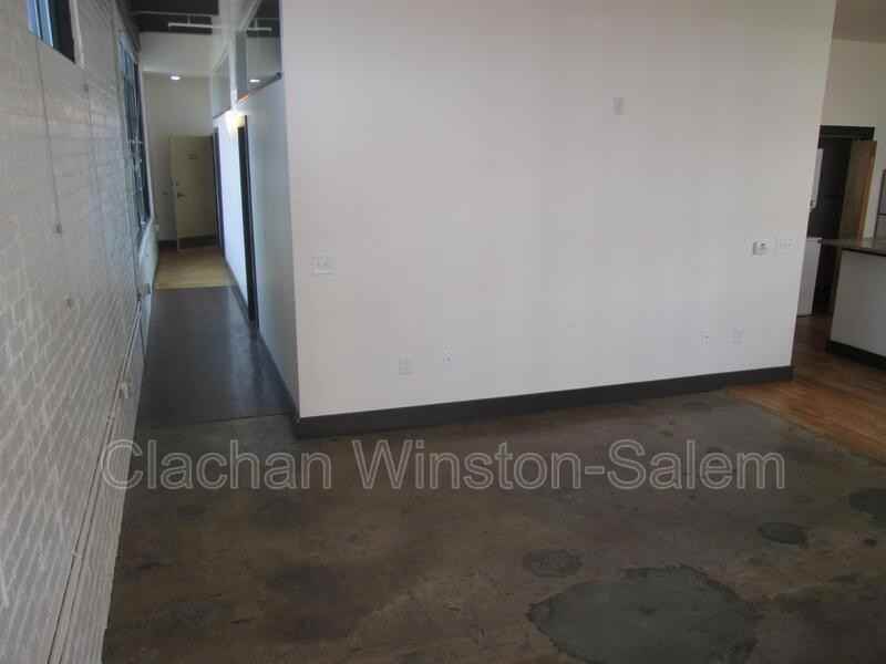 101 E 6th St #201 - Photo 4 of 10