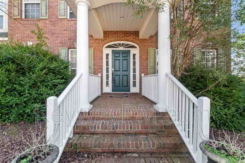 529 John Foxs Run - Photo 4 of 44