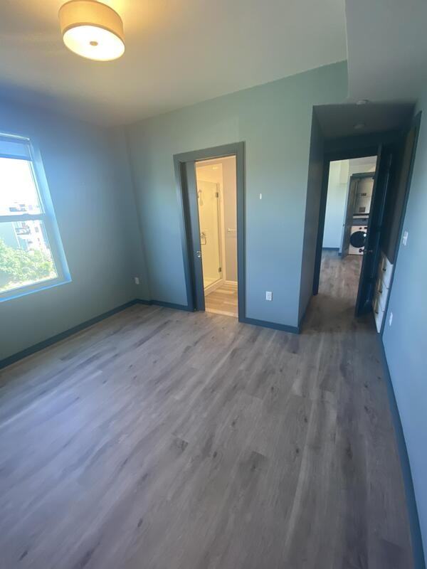 1258 Massachusetts Ave - Photo 4 of 8