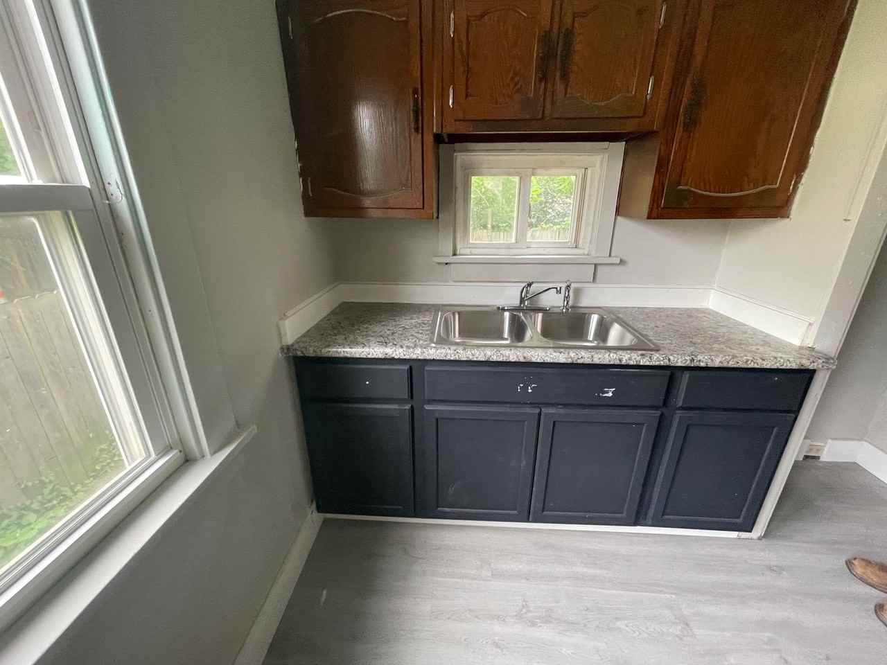 11401 Continental Ave - Photo 4 of 17