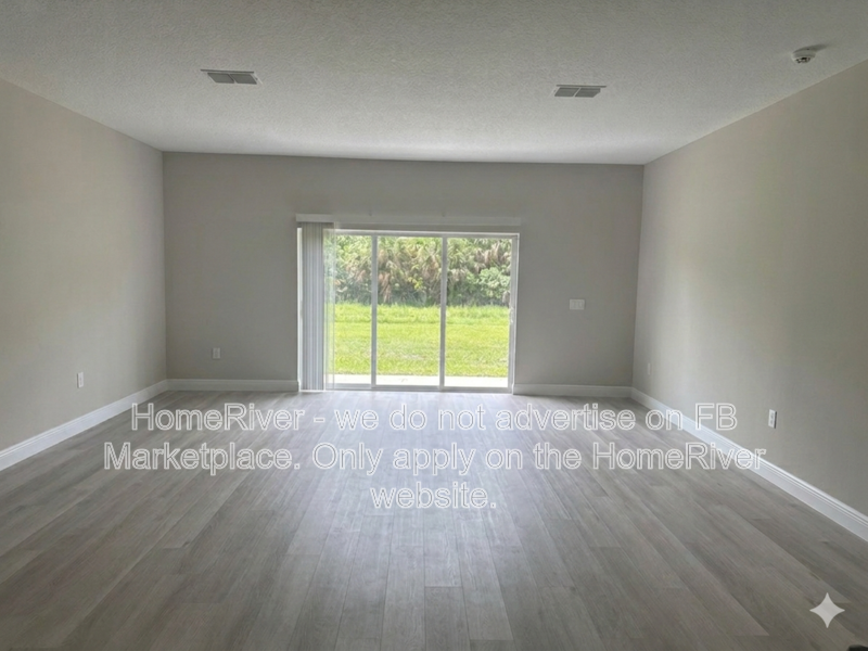 1138 Westunder St Se - Photo 4 of 16