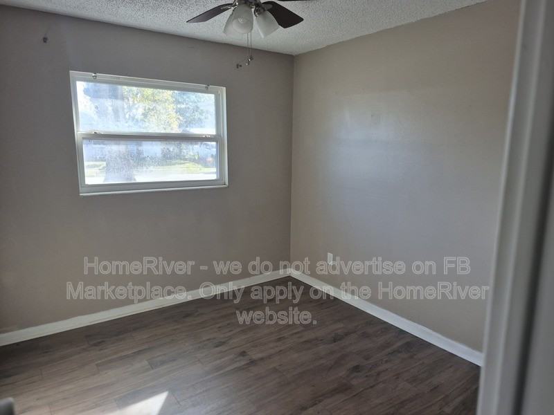 1016 Medallion Dr - Photo 7 of 33