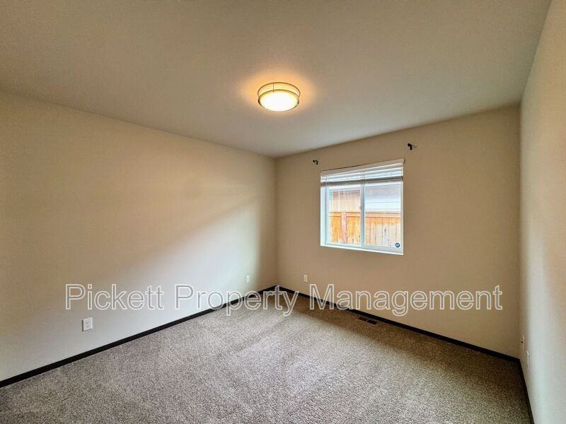 3530 Springbrook Ln - Photo 5 of 16