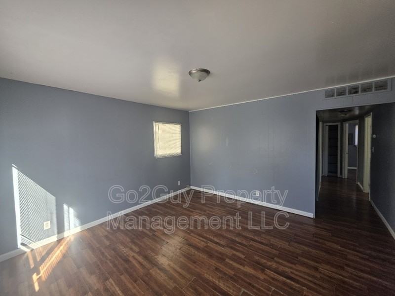 18302 Wormer St - Photo 5 of 9