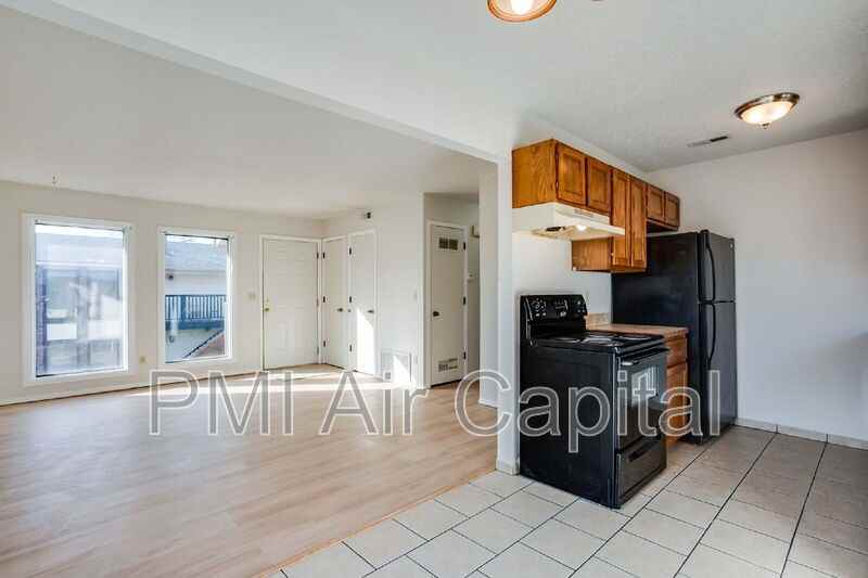 535 S Lulu Ave #203 - Photo 5 of 12