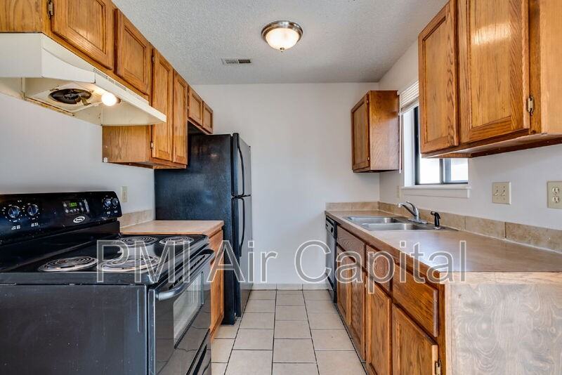 535 S Lulu Ave #203 - Photo 6 of 12