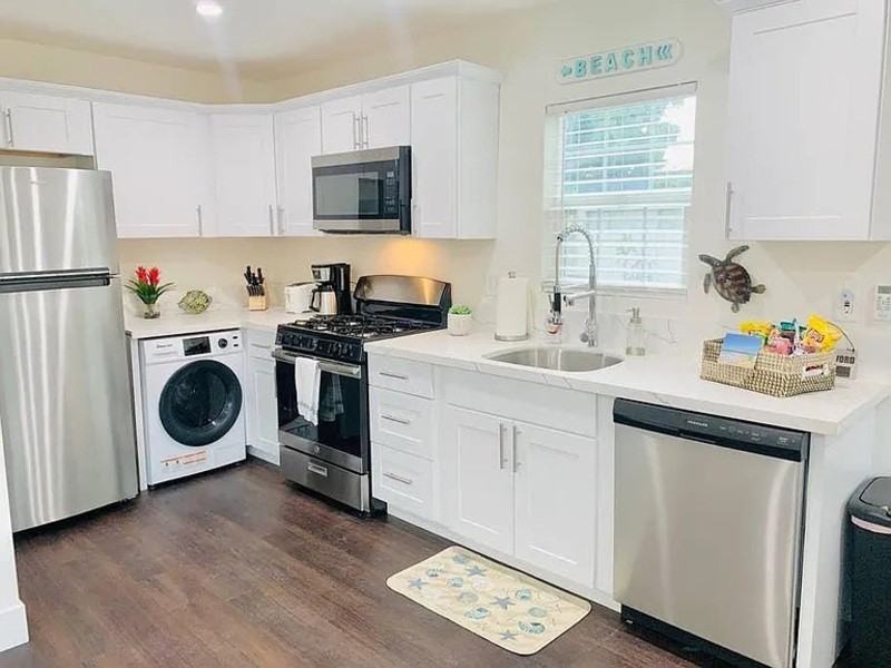 925 Opal St - Photo 5 of 14