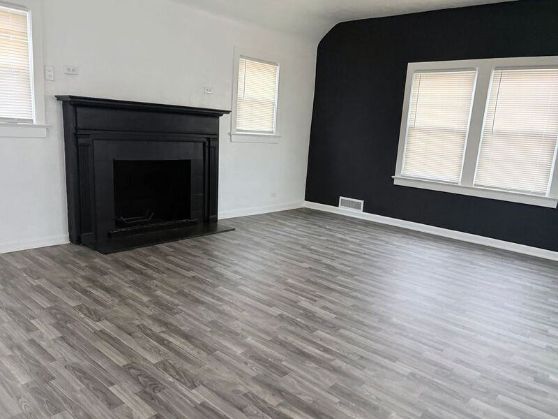 9910 E 38th Ter - Photo 3 of 15