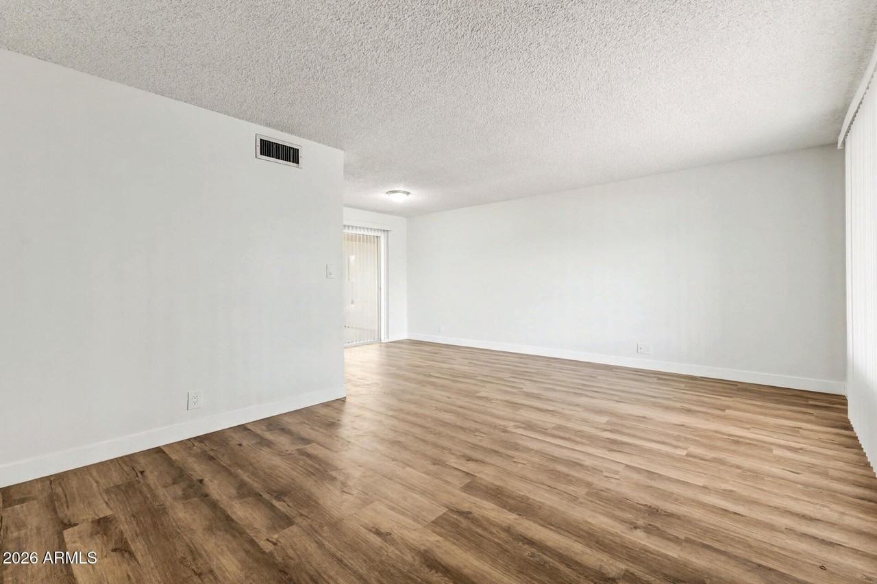 5913 E Decatur St - Photo 5 of 27