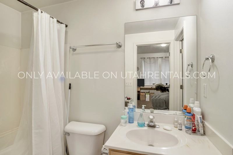 455 Belmont Pl #164-1 - Photo 7 of 22