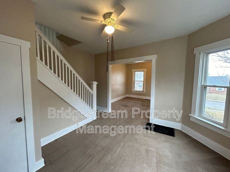 1450 John Glenn Rd - Photo 4 of 9