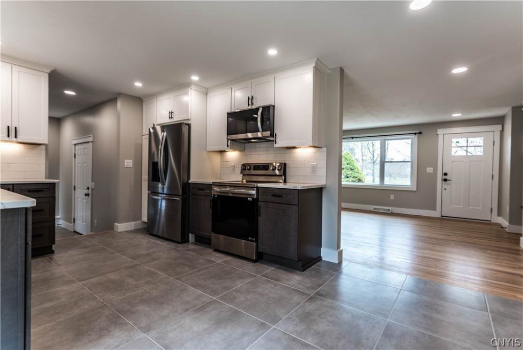 87 Brown St - Photo 7 of 30