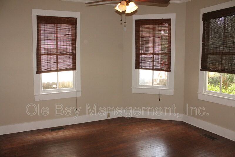 1502 Church St - Photo 3 of 11