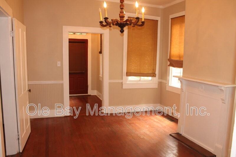 1502 Church St - Photo 4 of 11