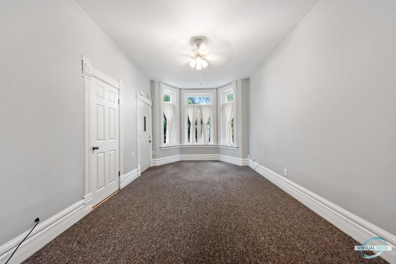 3510 S Union Ave - Photo 3 of 18