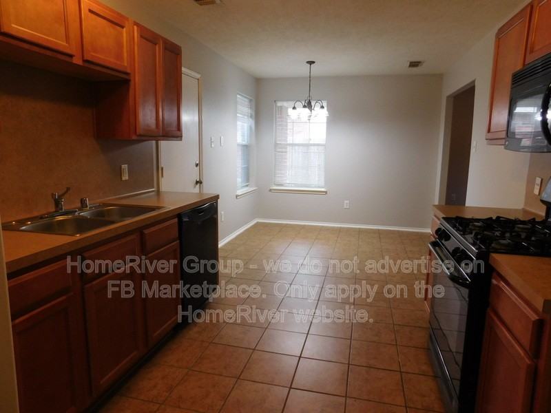 7206 Cool Springs Ct - Photo 6 of 20