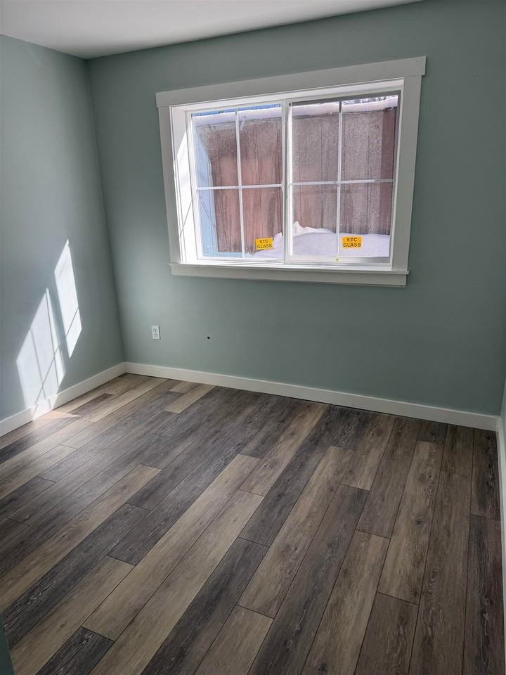 473 Maple St - Photo 5 of 7