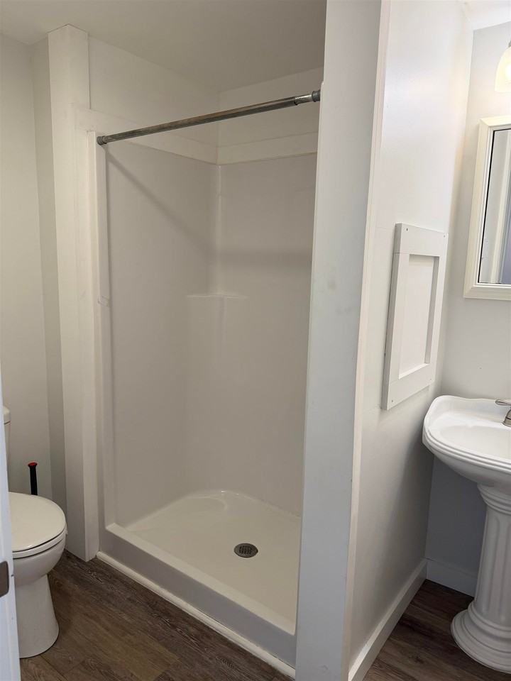 473 Maple St - Photo 7 of 7