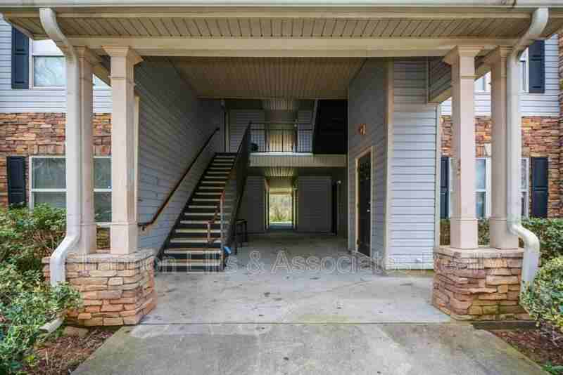 4103 Fairington Club Dr - Photo 2 of 29