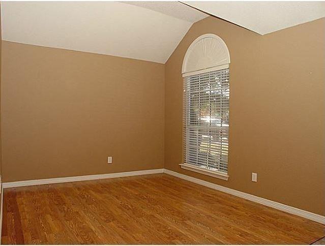 8160 Durham Dr - Photo 5 of 17