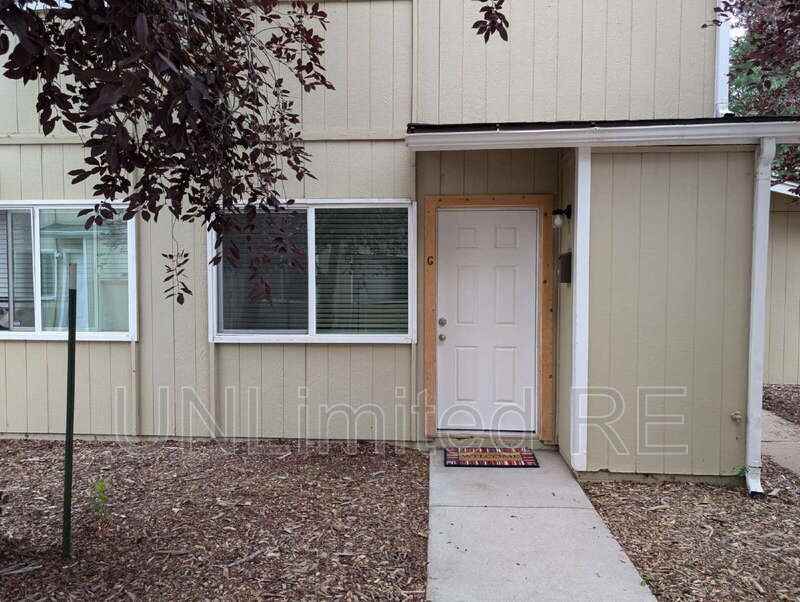 319 N Park St #G - Photo 2 of 21