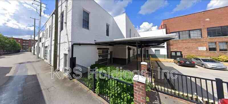 302 Goshen St - Photo 3 of 8