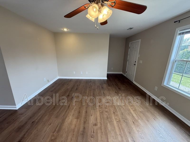 2121 S Greenwood Dr #900 - Photo 6 of 27