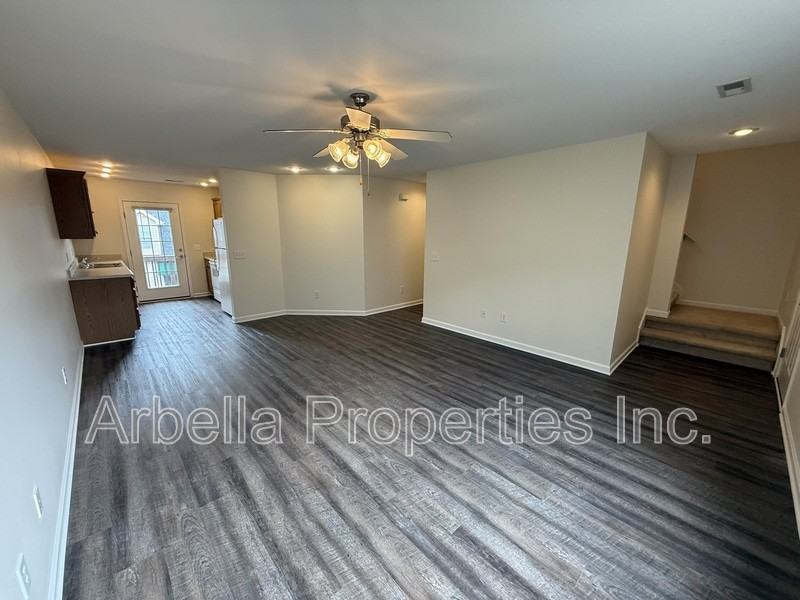 1309 Kensington Pl - Photo 3 of 25