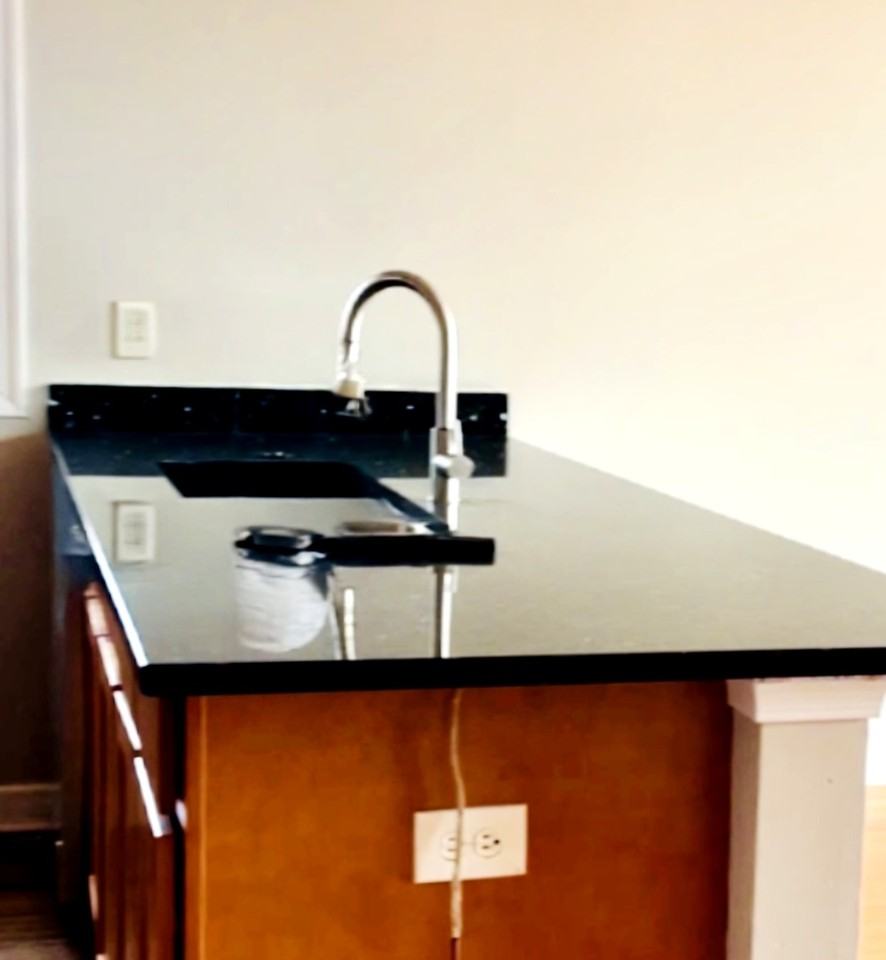 214 W 31st St ##1e - Photo 3 of 13